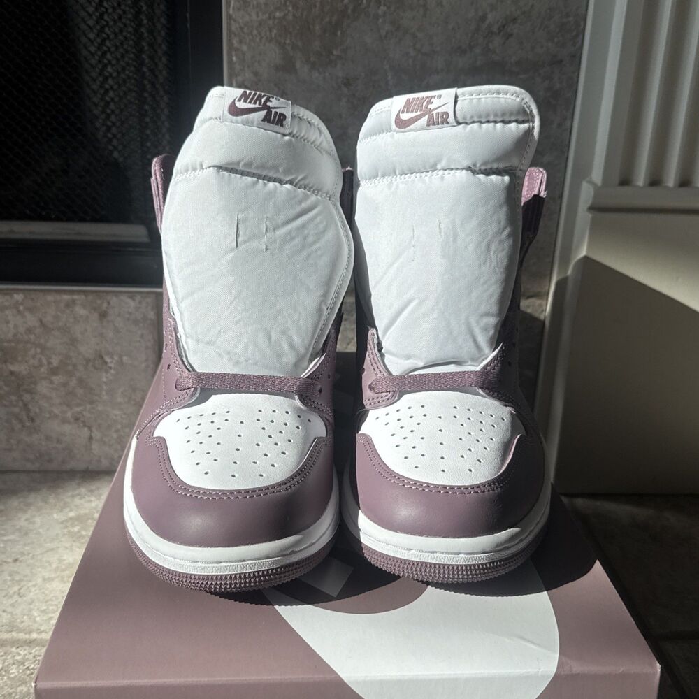 Air Jordan 1 Retro High OG Mauve Sky J Mauve-White DZ5485-105 10.5 Mens/12 Women - Picture 5 of 7